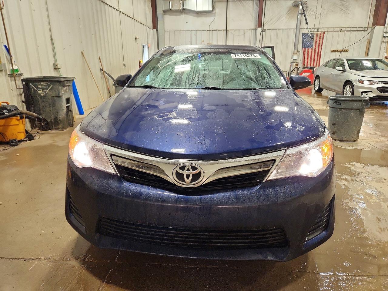 2014 TOYOTA CAMRY LE photo 5