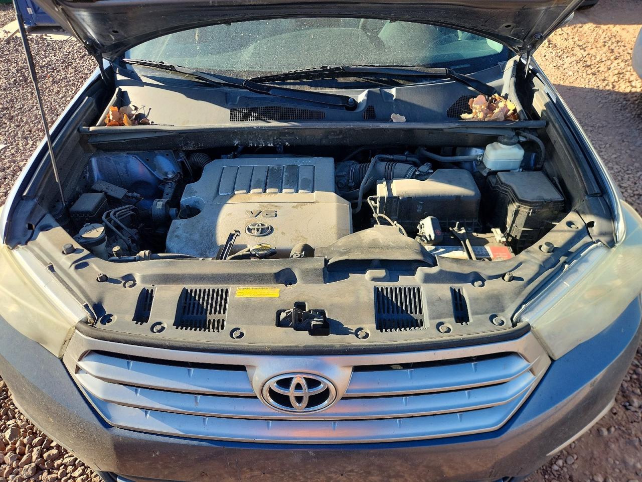 2013 TOYOTA HIGHLANDER PLUS photo 12