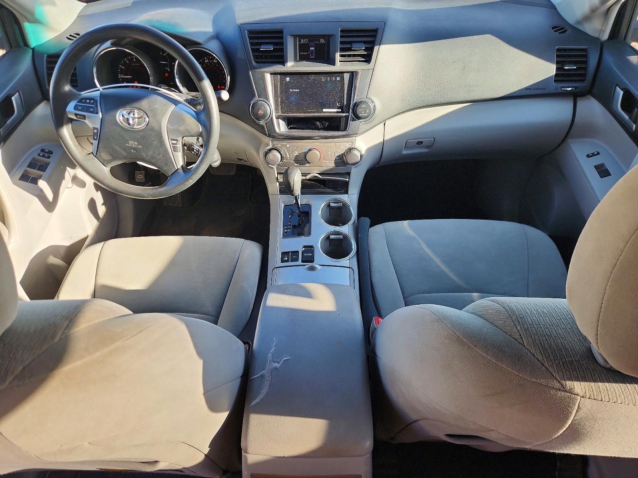2013 TOYOTA HIGHLANDER PLUS photo 8