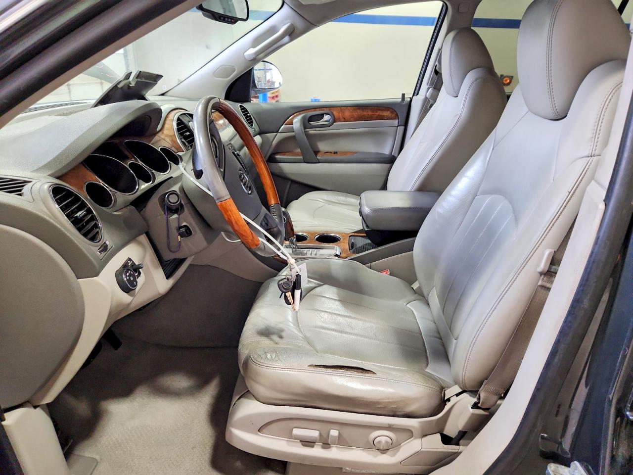 2011 BUICK ENCLAVE CXL photo 19