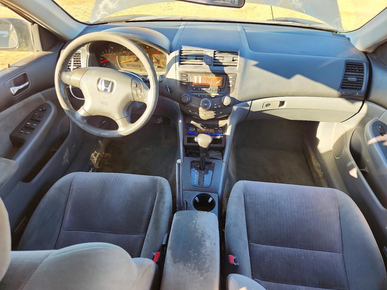 2004 HONDA ACCORD LX photo 8