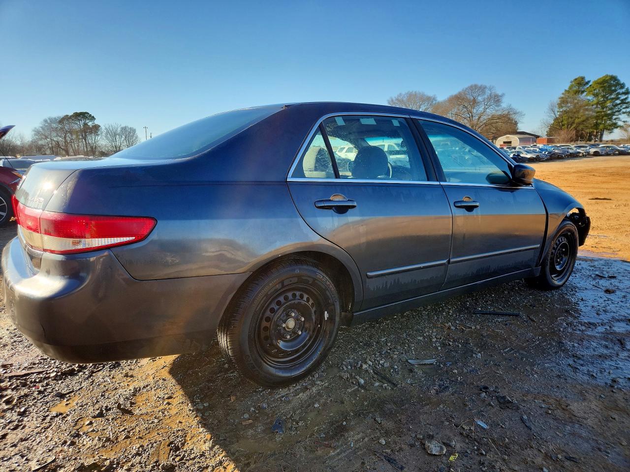 2004 HONDA ACCORD LX photo 3