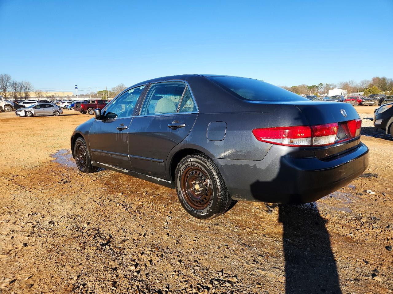 2004 HONDA ACCORD LX photo 2