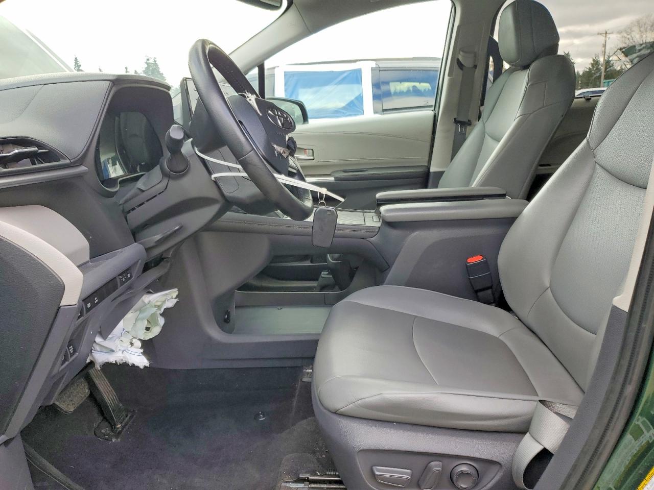 2021 TOYOTA SIENNA XLE 8-PASSENGER photo 7