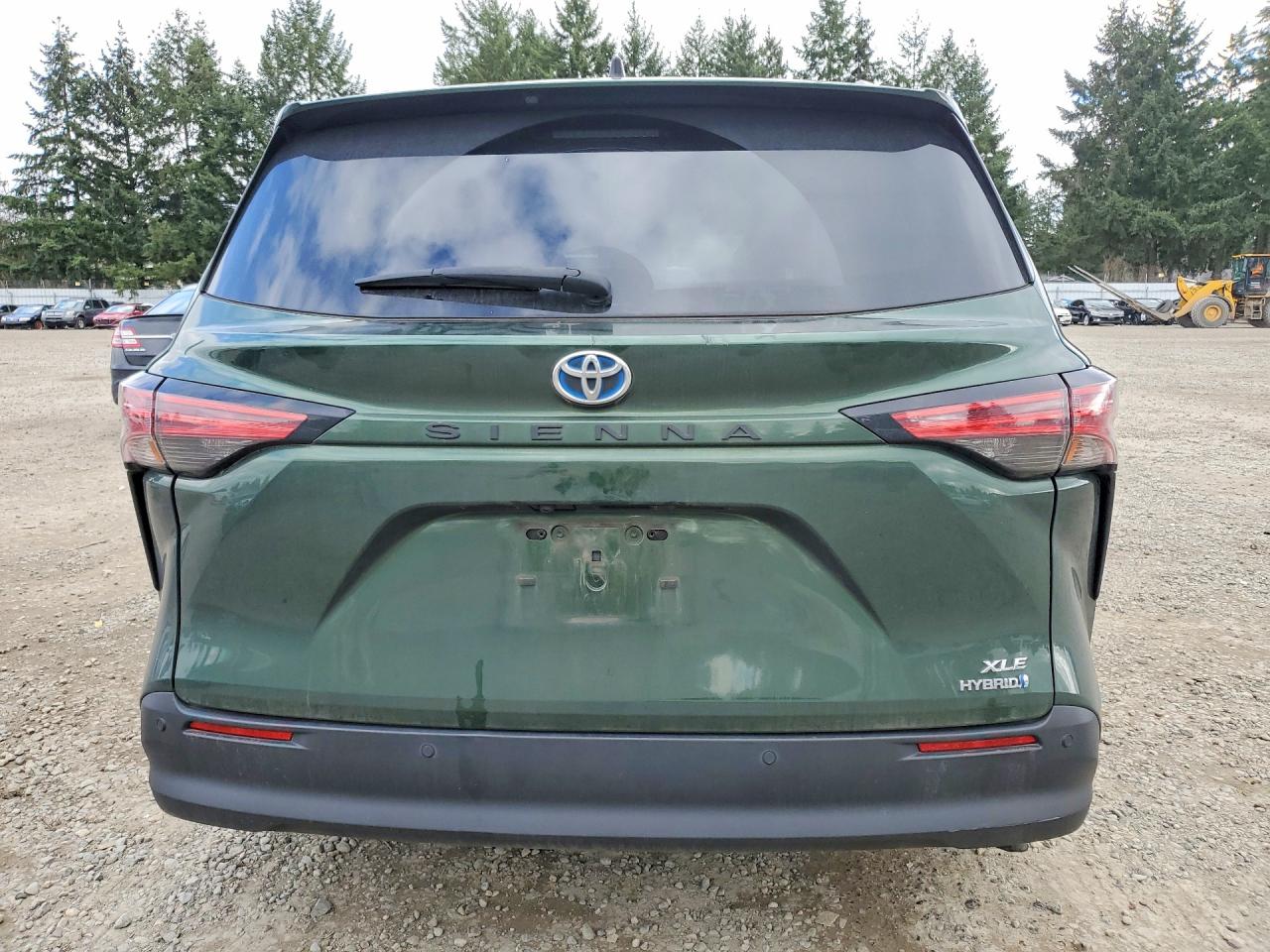 2021 TOYOTA SIENNA XLE 8-PASSENGER photo 6