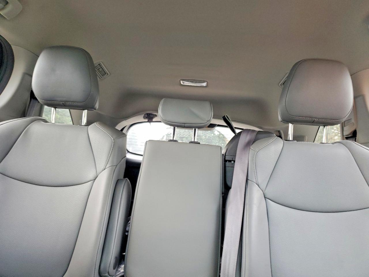 2021 TOYOTA SIENNA XLE 8-PASSENGER photo 10