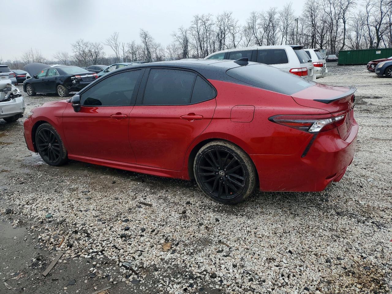 2021 TOYOTA CAMRY XSE photo 2