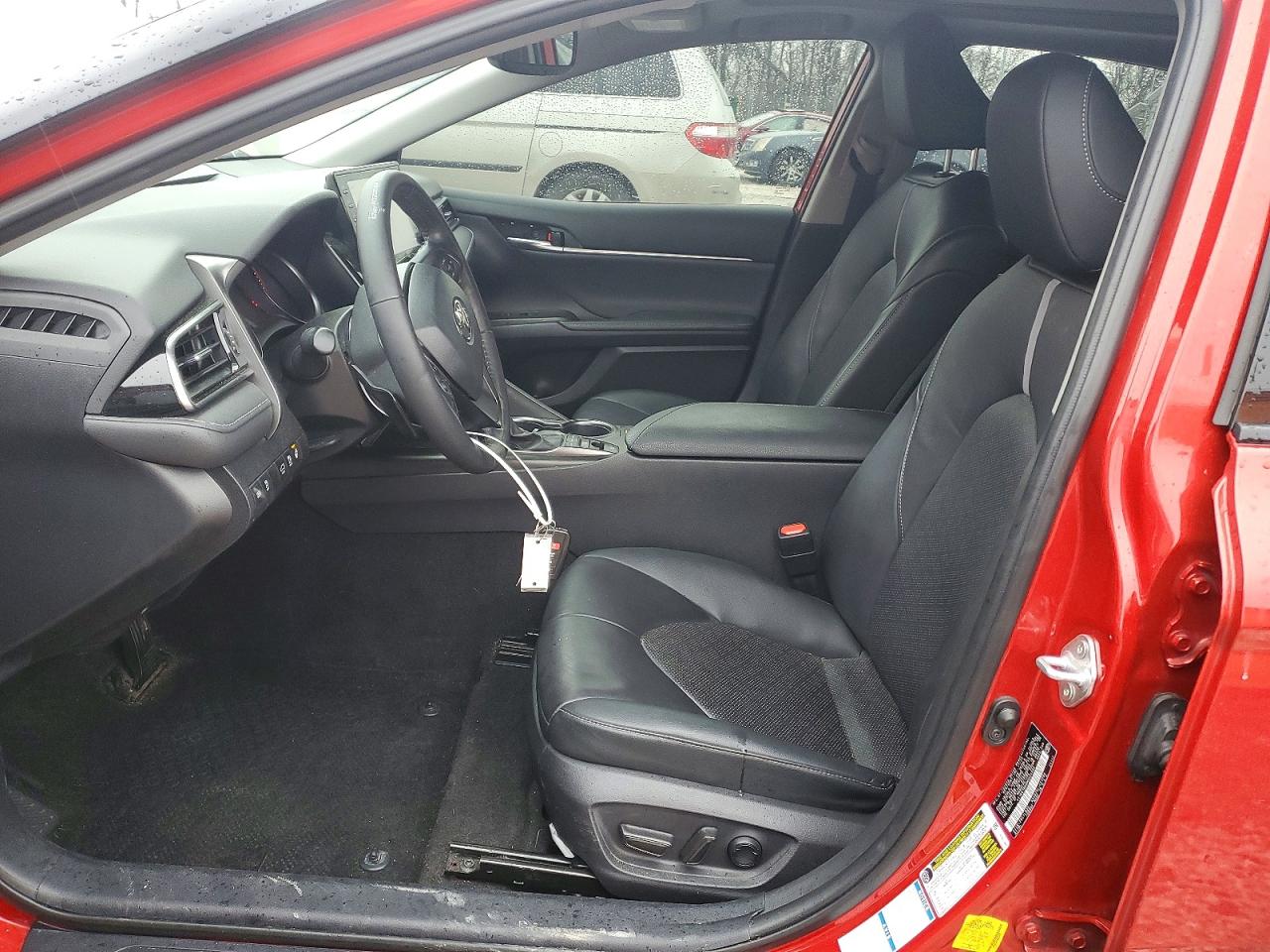 2021 TOYOTA CAMRY XSE photo 7