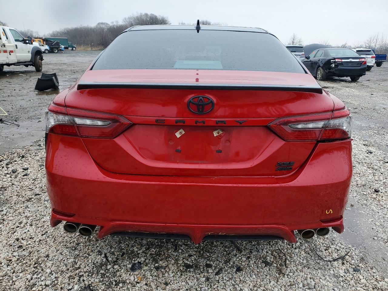 2021 TOYOTA CAMRY XSE photo 6