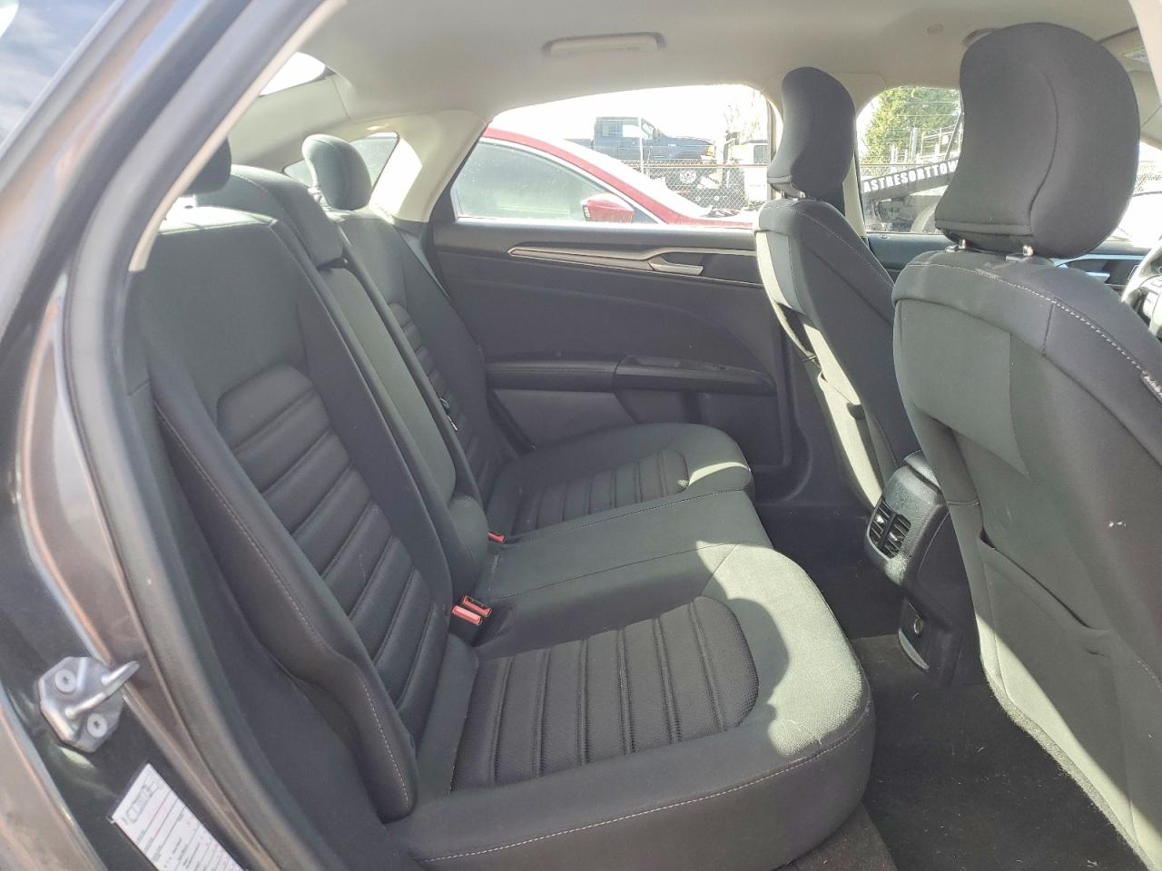 2019 FORD FUSION SE photo 19