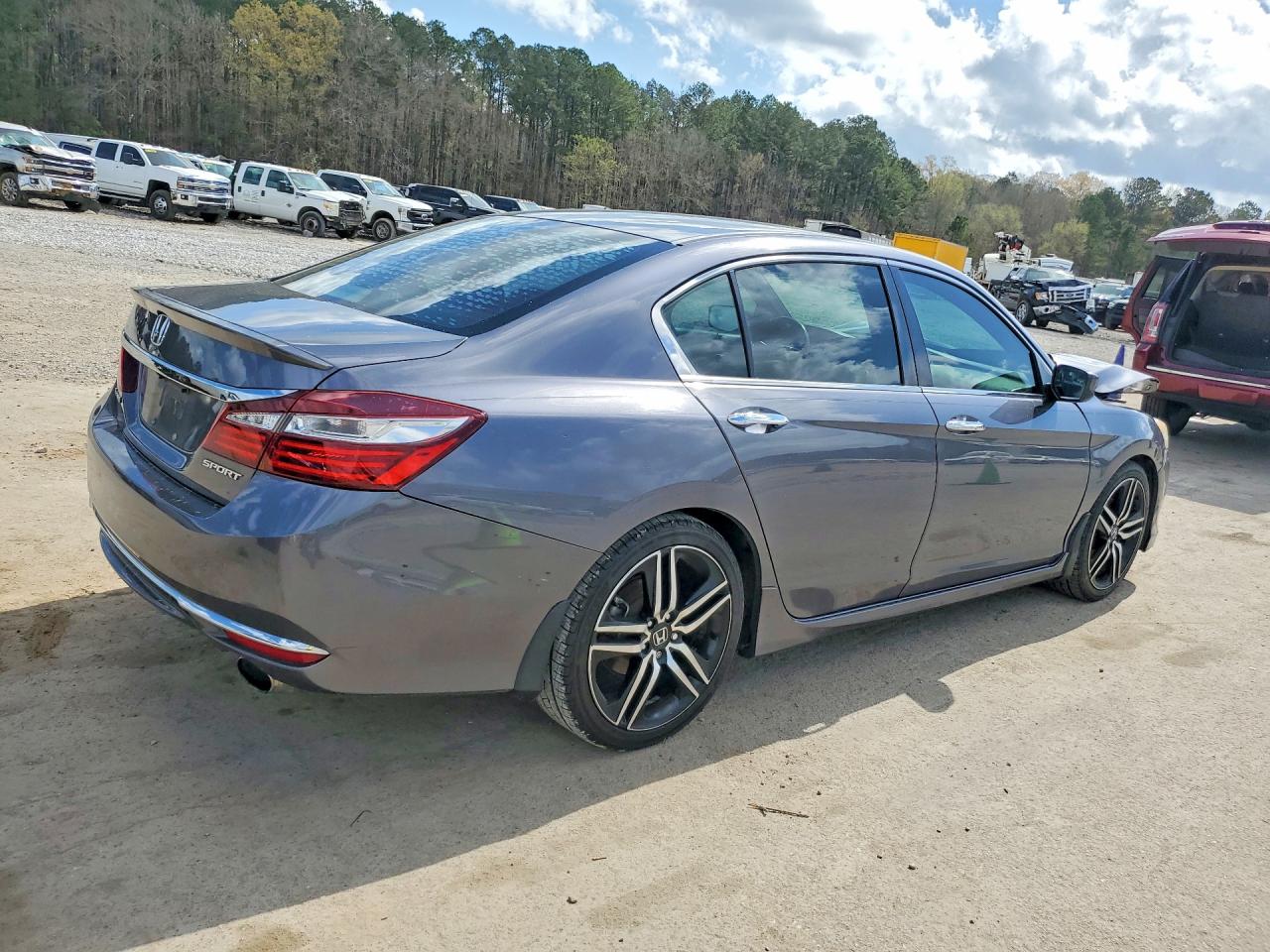 2017 HONDA ACCORD SPORT photo 3