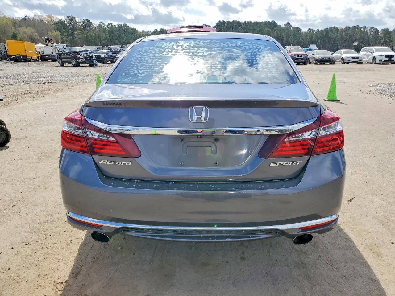 2017 HONDA ACCORD SPORT photo 6