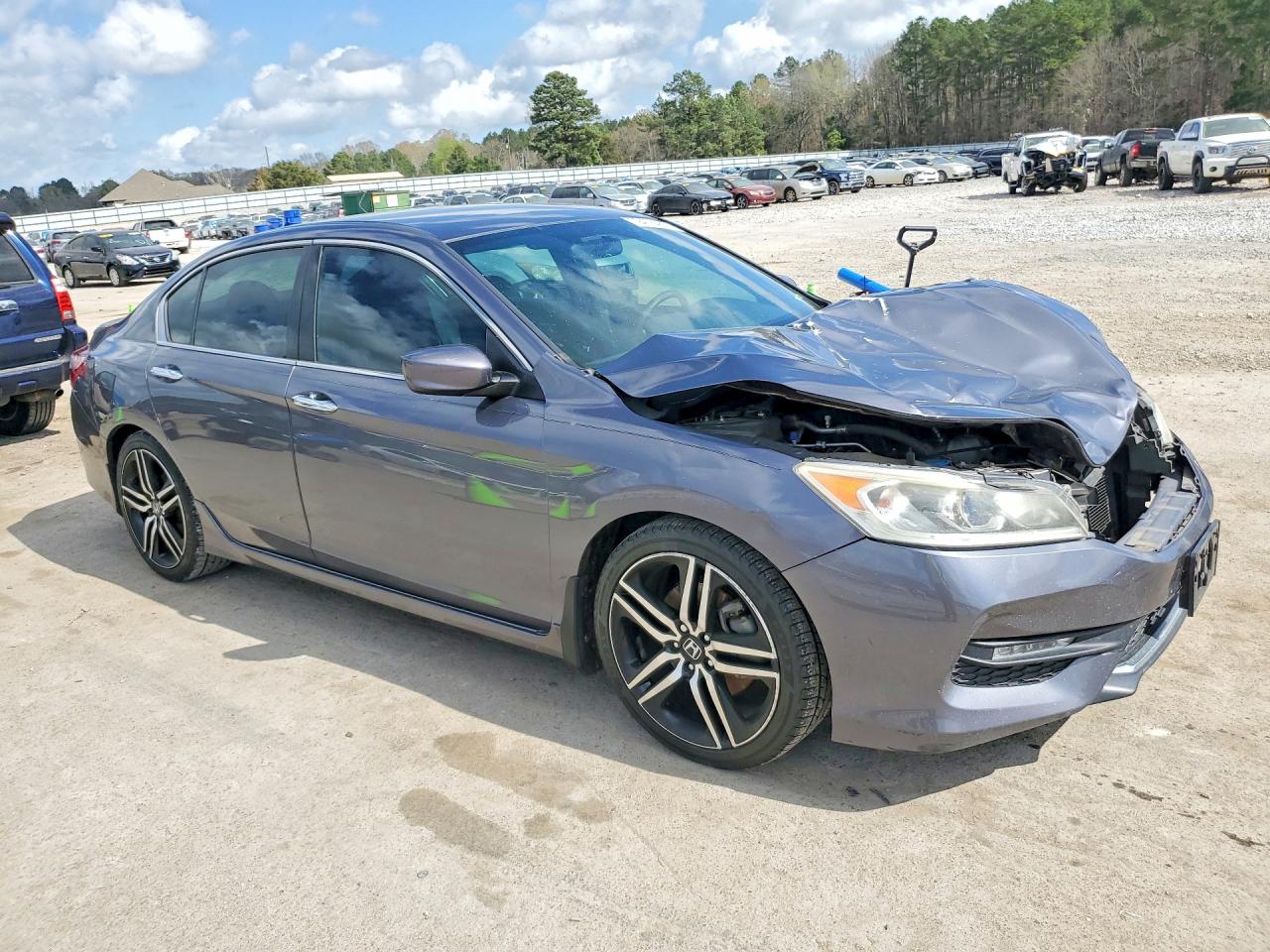 2017 HONDA ACCORD SPORT photo 4