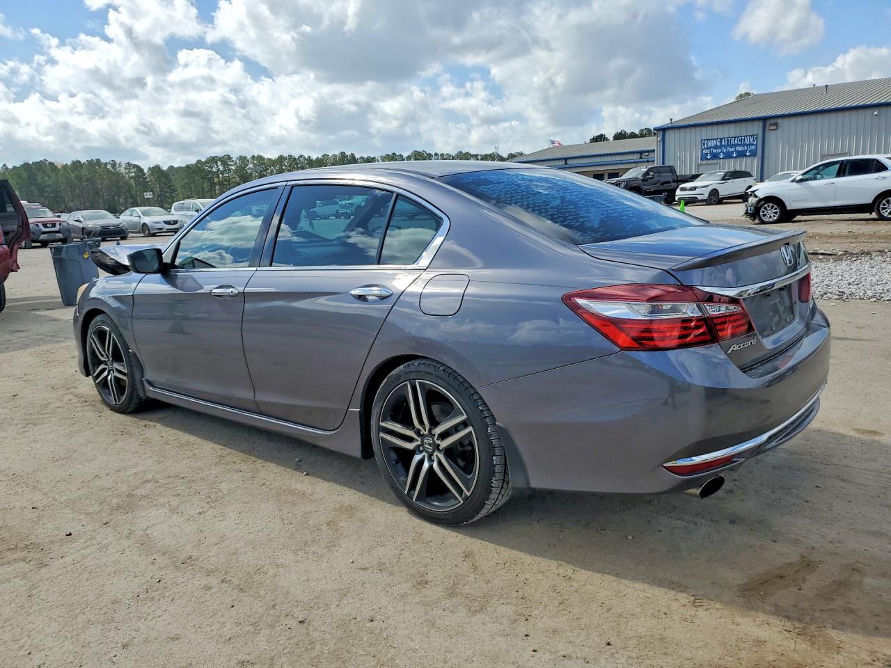 2017 HONDA ACCORD SPORT photo 2