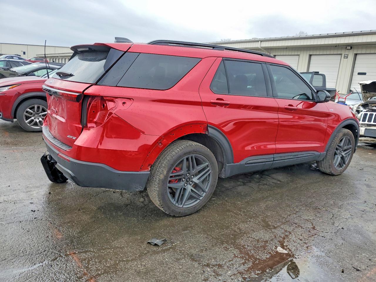 2025 FORD EXPLORER ST-LINE photo 5