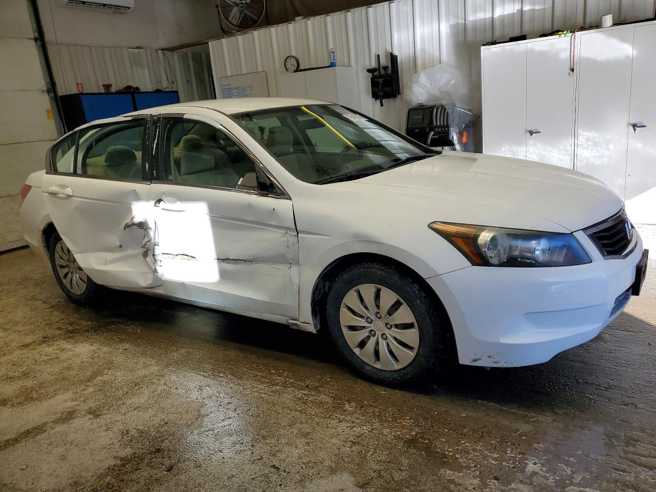 2010 HONDA ACCORD LX photo 7
