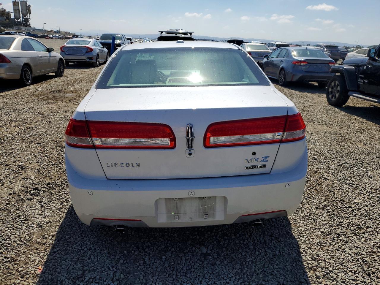 2012 LINCOLN MKZ HYBRID photo 11