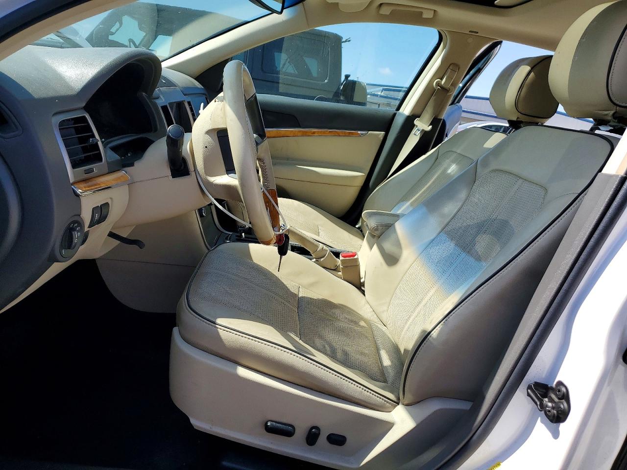2012 LINCOLN MKZ HYBRID photo 13