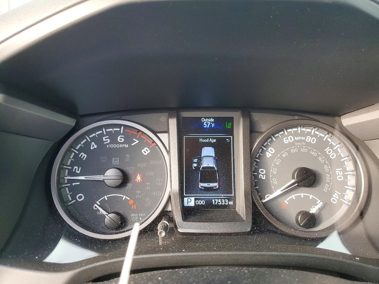 2022 TOYOTA TACOMA TRD OFF-ROAD photo 17