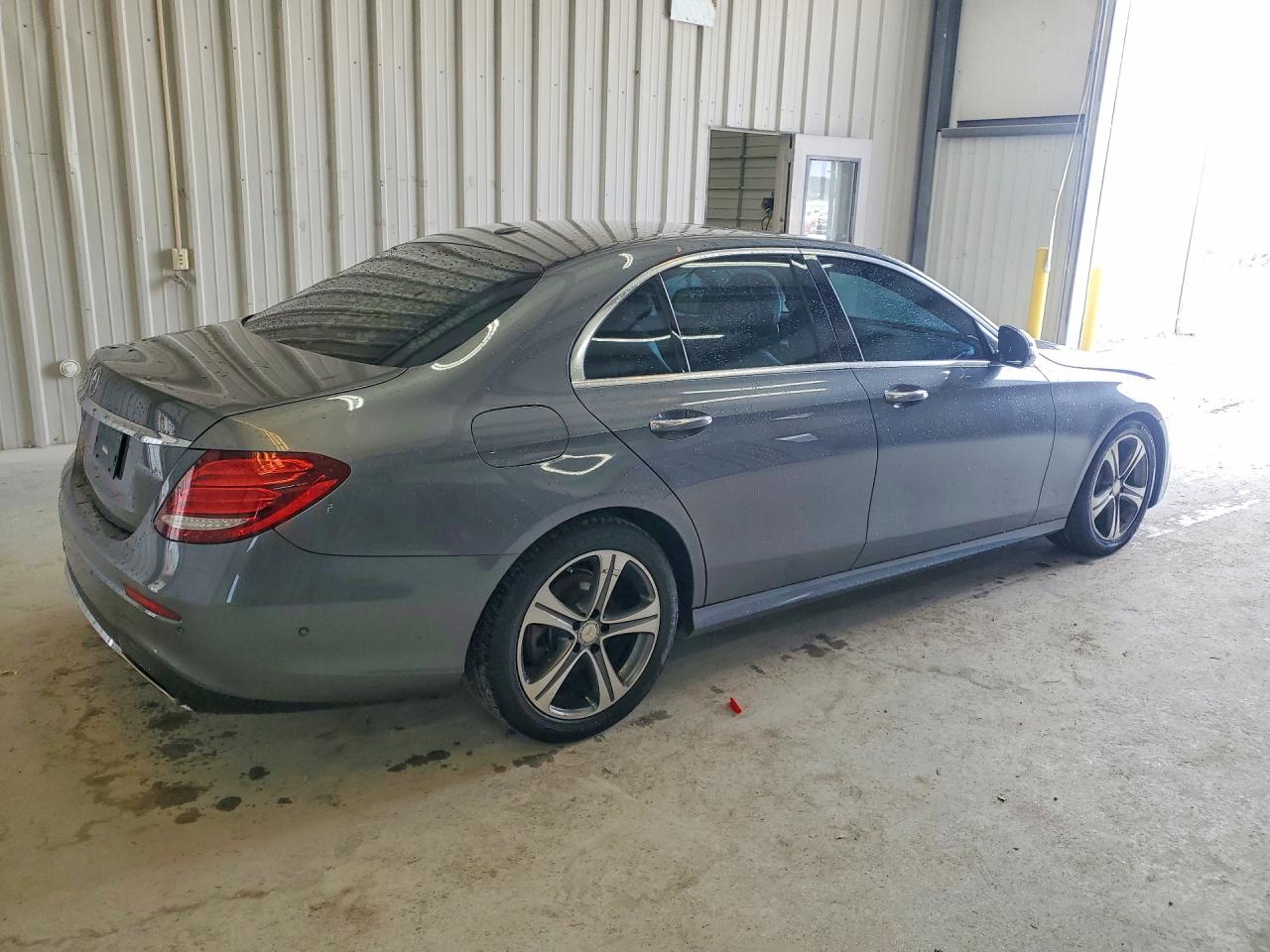 2017 MERCEDES-BENZ E 300 photo 7