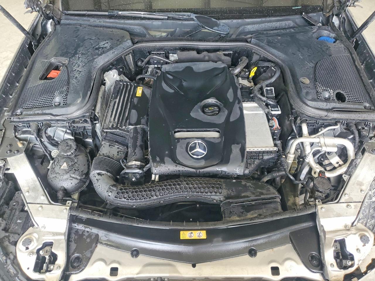 2017 MERCEDES-BENZ E 300 photo 31