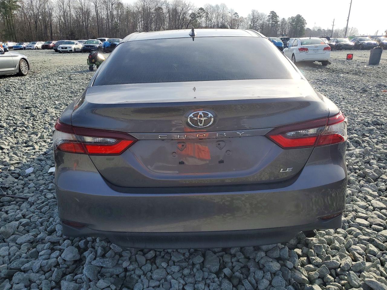 2023 TOYOTA CAMRY LE photo 11