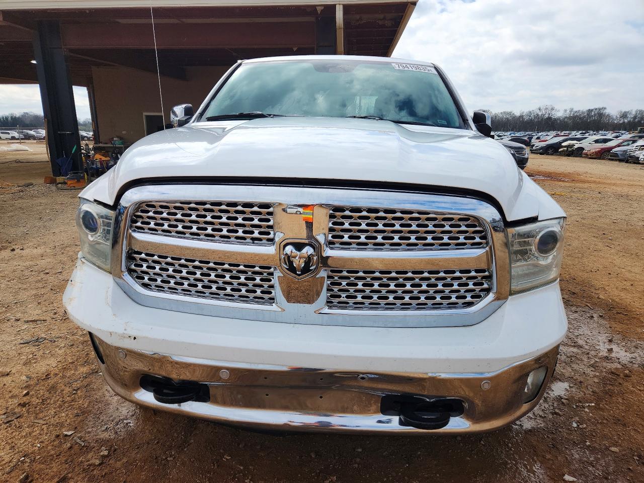 2014 RAM 1500 LARAMIE photo 5
