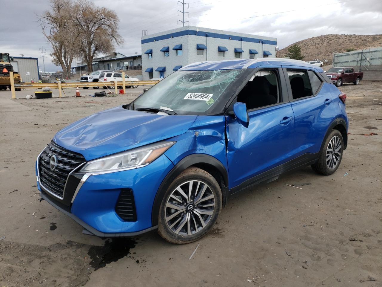 2023 NISSAN KICKS