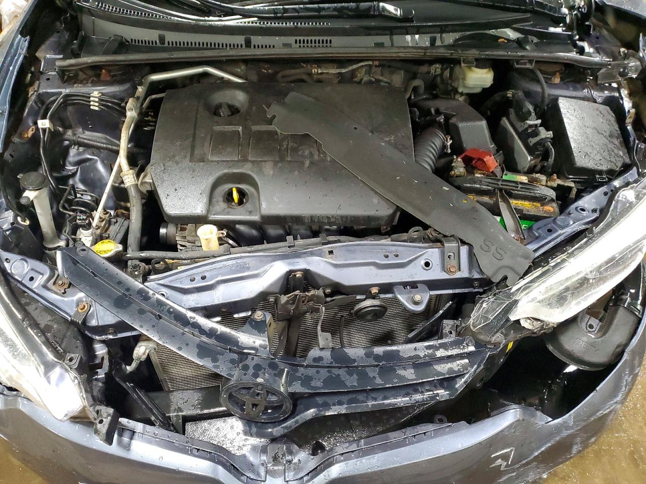 2015 TOYOTA COROLLA L photo 31