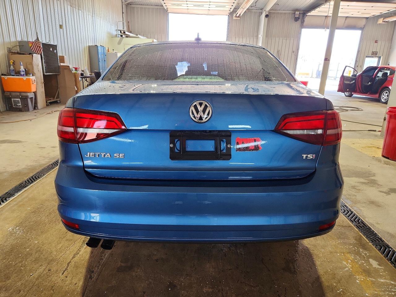 2017 VOLKSWAGEN JETTA SE photo 11