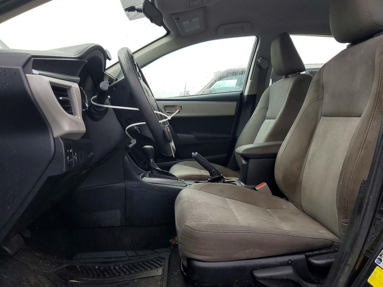 2016 TOYOTA COROLLA LE photo 19
