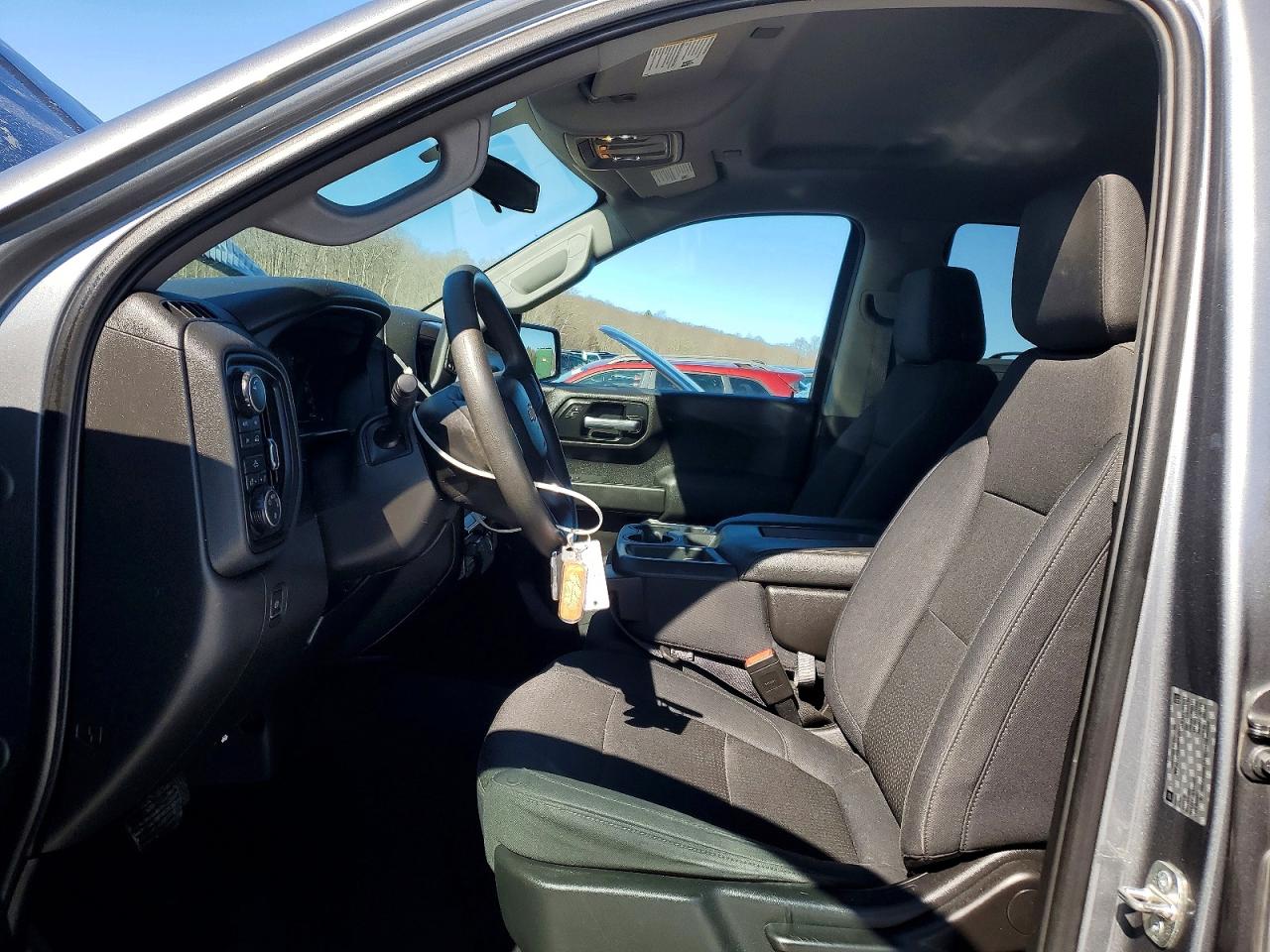 2019 CHEVROLET SILVERADO K1500 CUSTOM photo 13