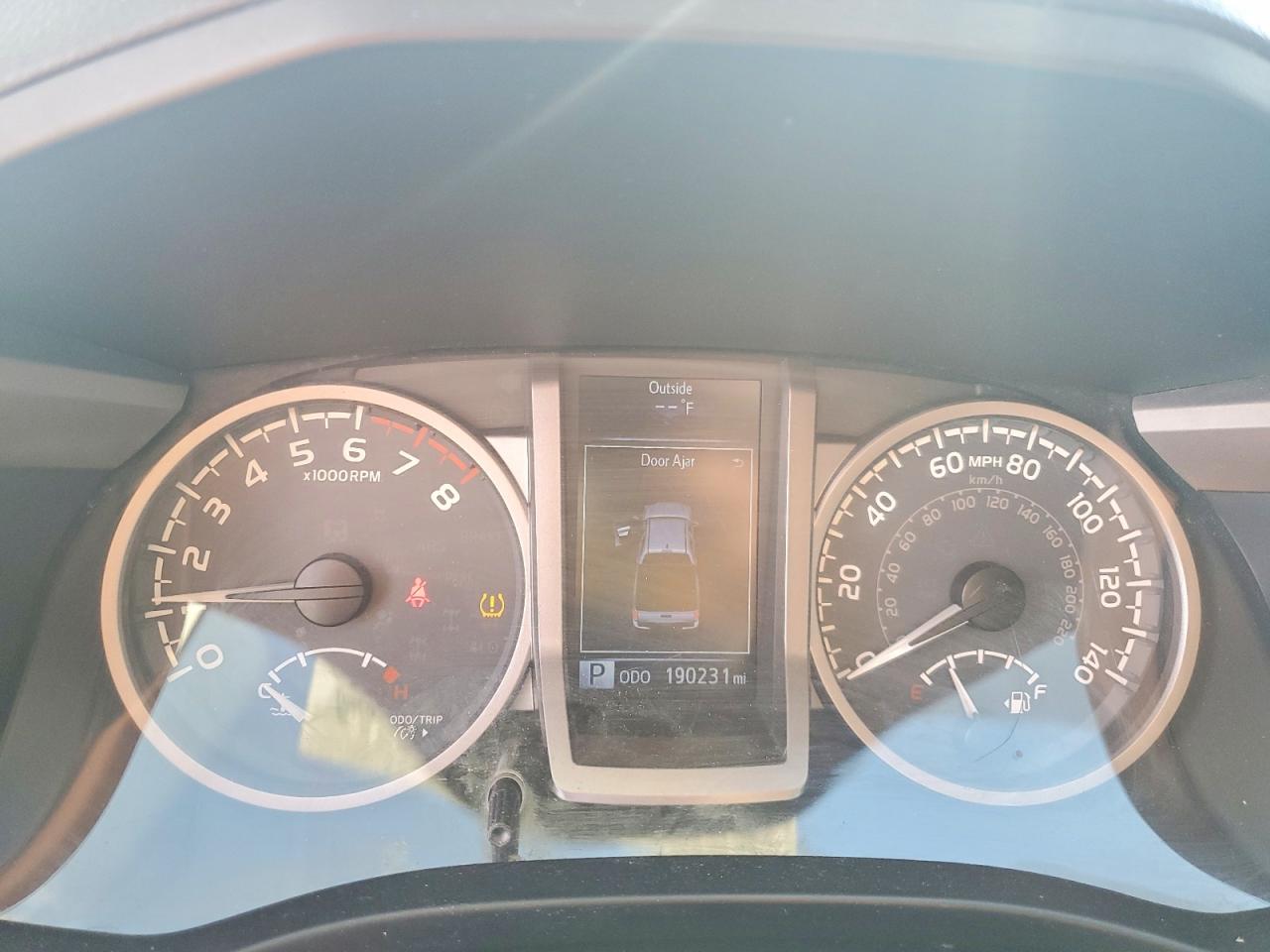 2017 TOYOTA TACOMA SR5 V6 photo 25