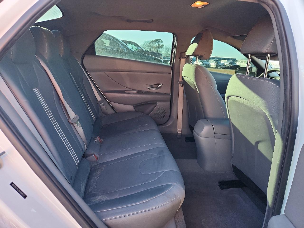 2021 HYUNDAI ELANTRA SEL photo 19