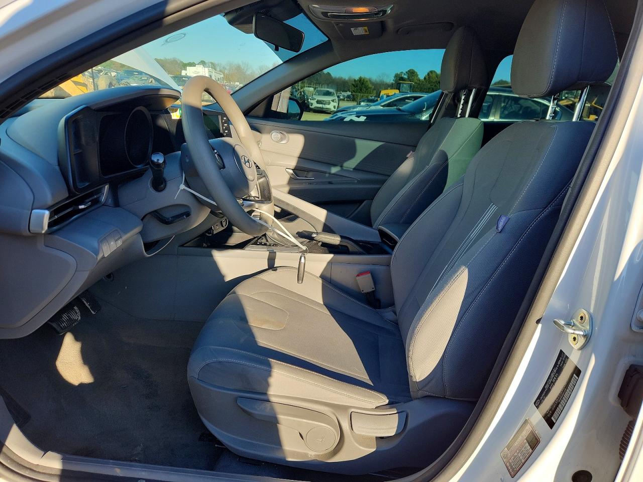 2021 HYUNDAI ELANTRA SEL photo 13