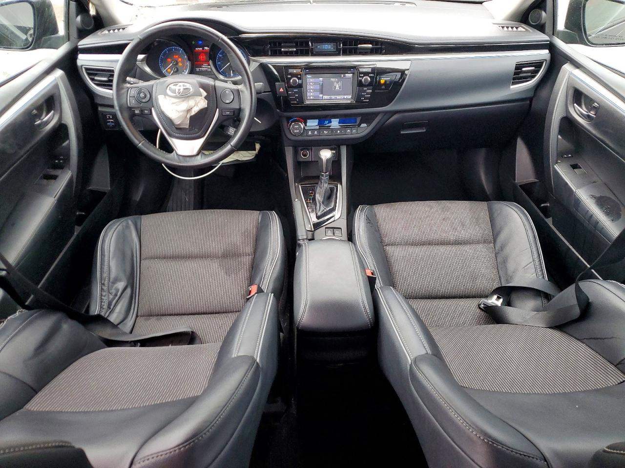 2016 TOYOTA COROLLA S PLUS photo 8