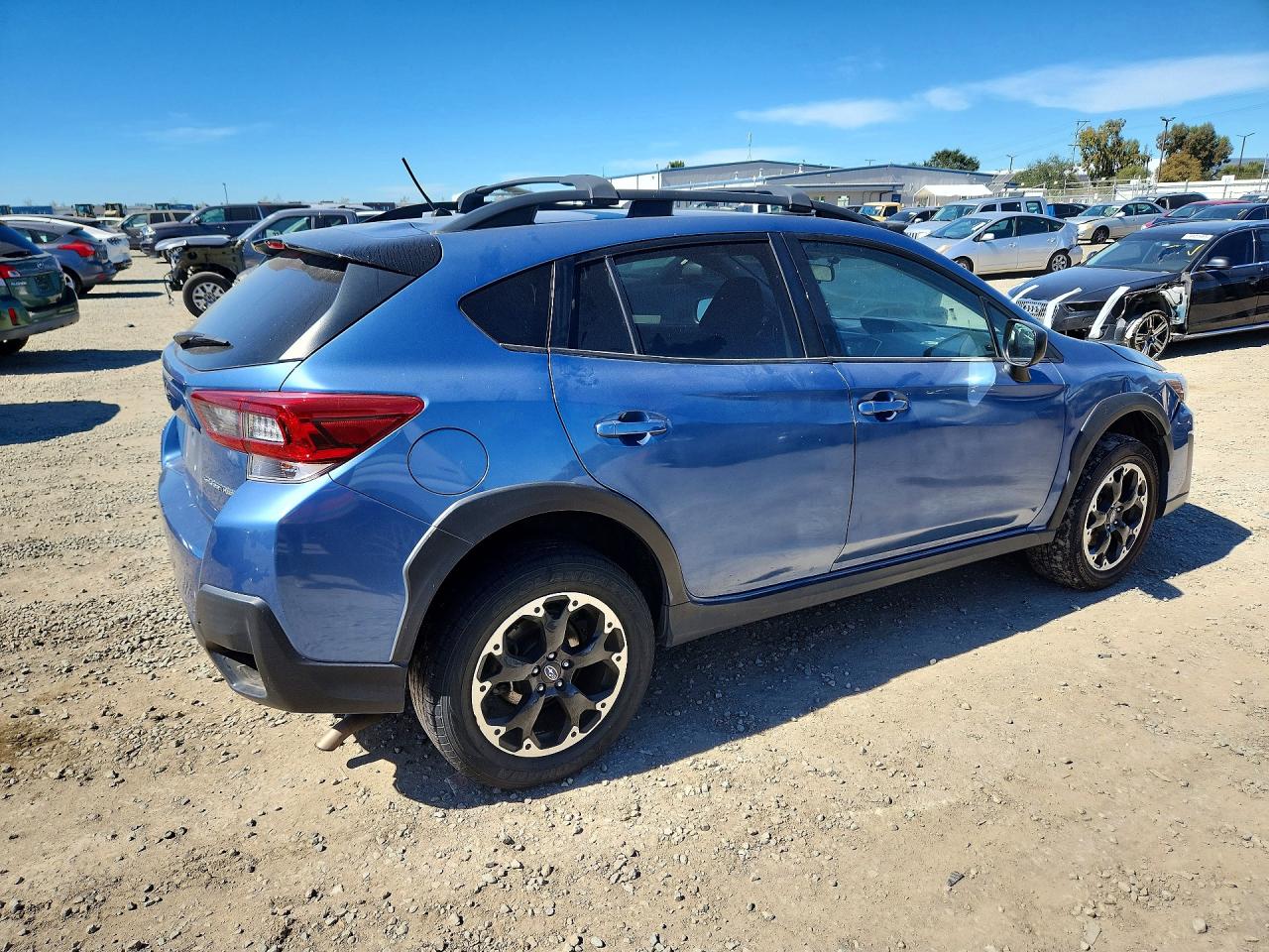 2021 SUBARU CROSSTREK photo 3