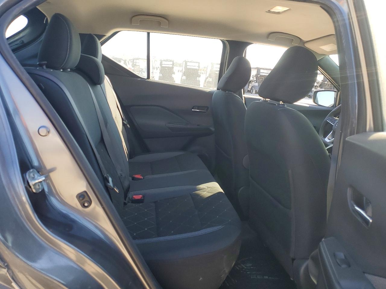 2019 NISSAN KICKS SV photo 11