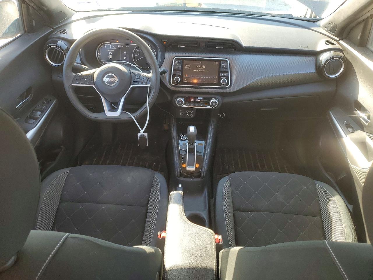 2019 NISSAN KICKS SV photo 8