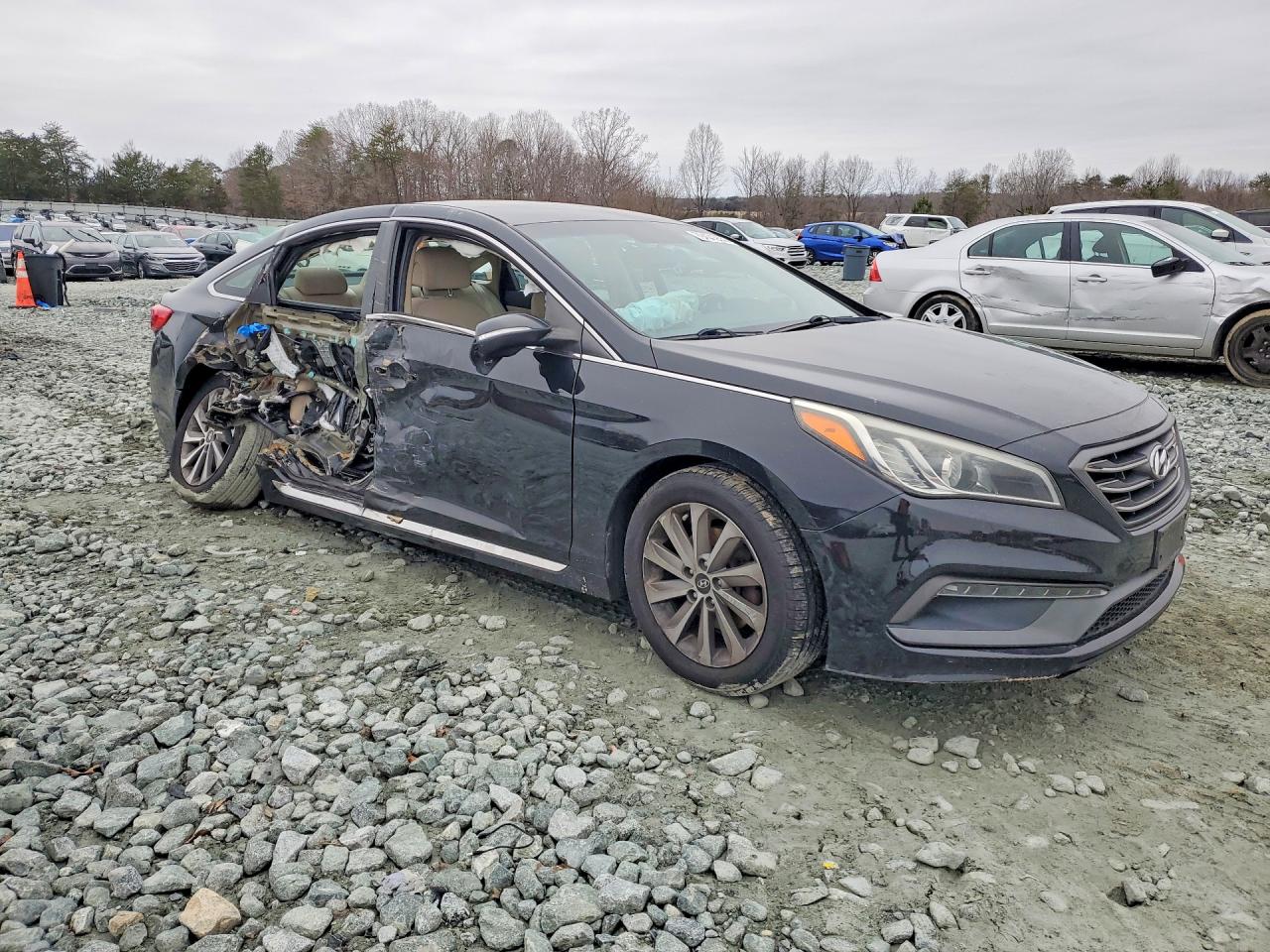 2015 HYUNDAI SONATA SPORT photo 4