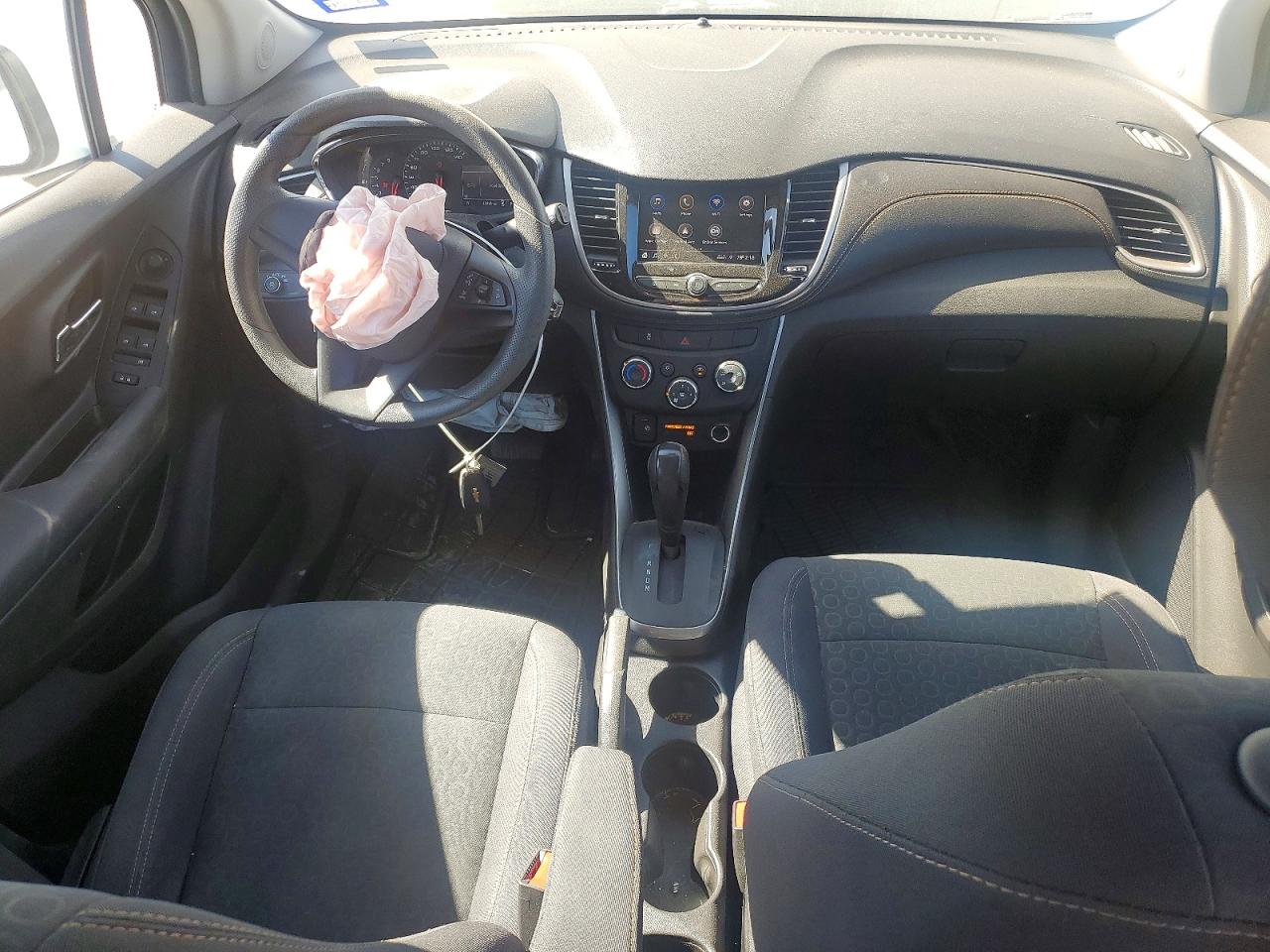 2020 CHEVROLET TRAX LS photo 8