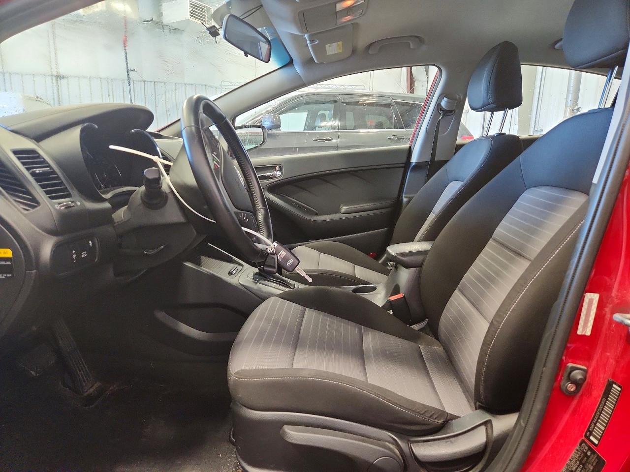 2015 KIA FORTE EX photo 7