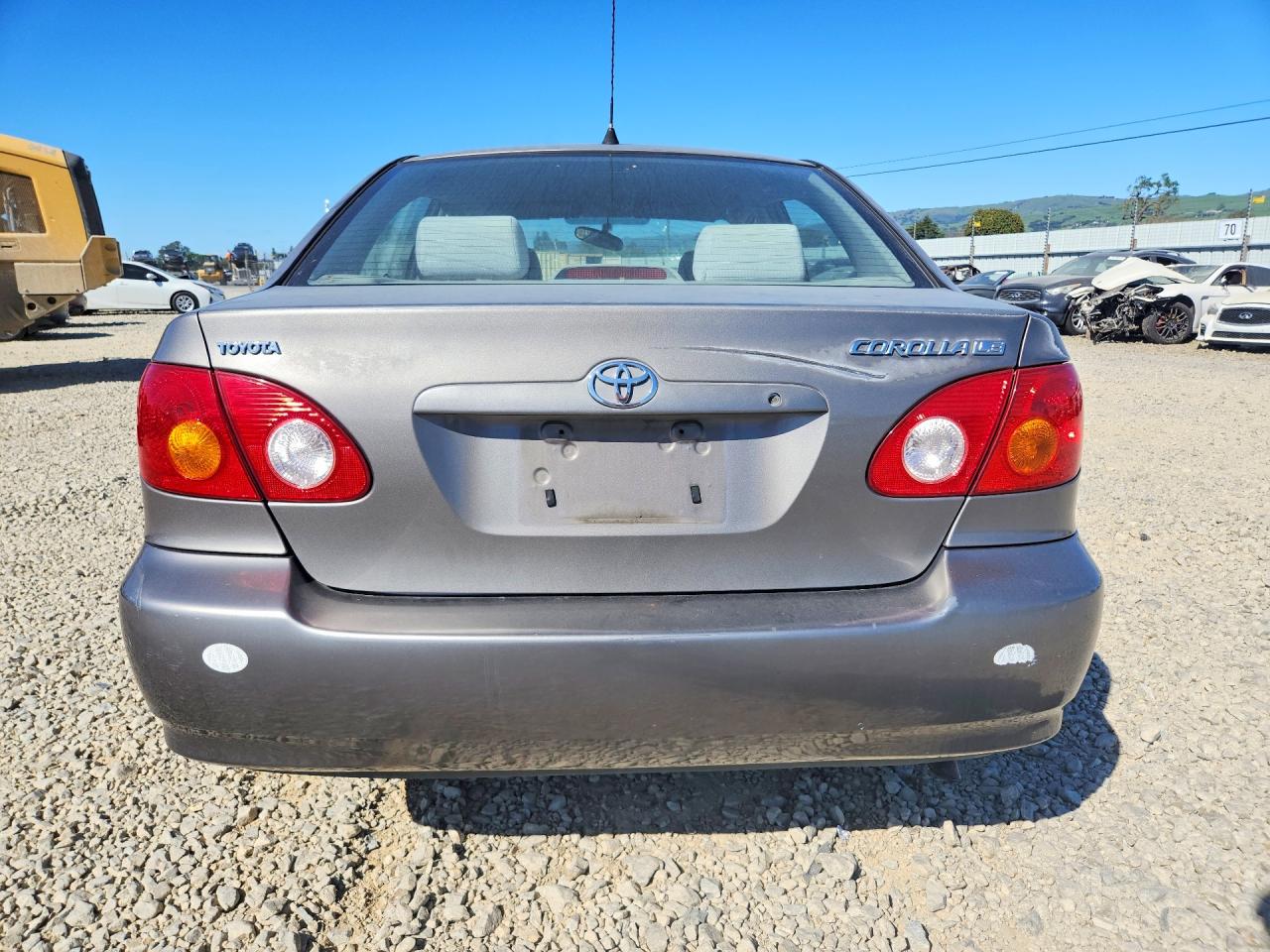 2003 TOYOTA COROLLA LE photo 11