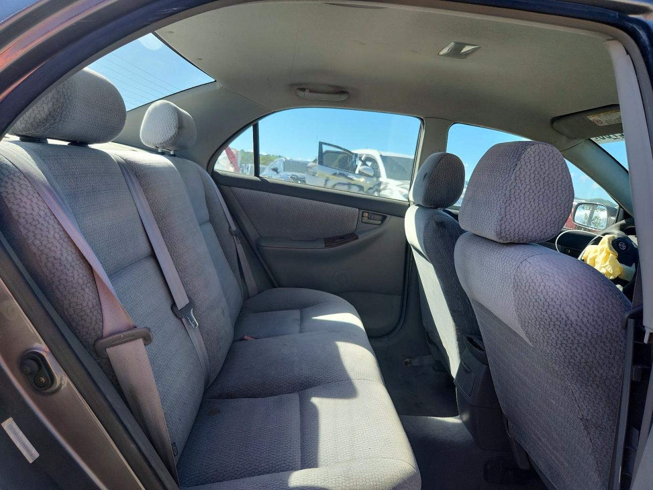2003 TOYOTA COROLLA LE photo 19