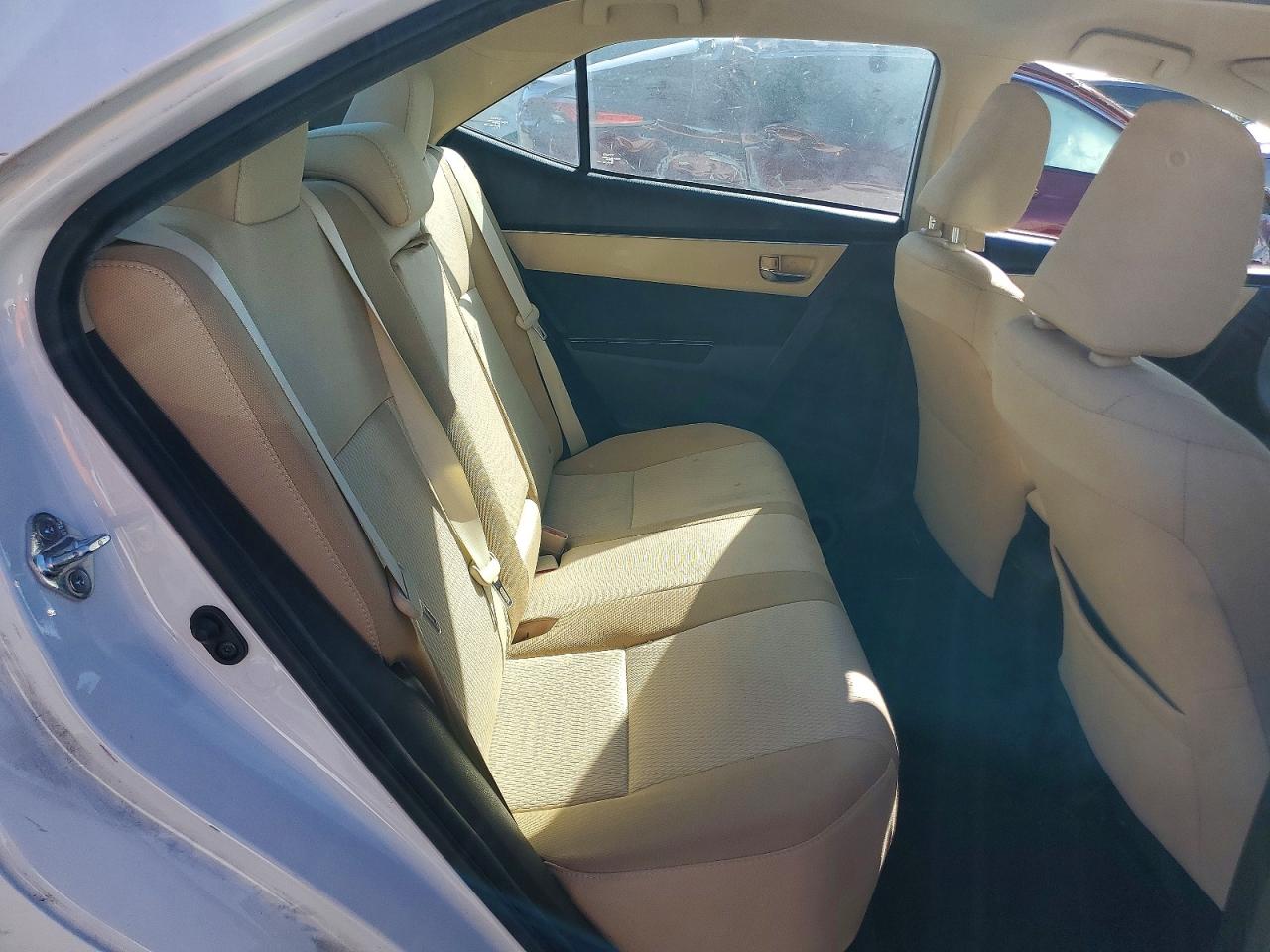 2017 TOYOTA COROLLA LE photo 10