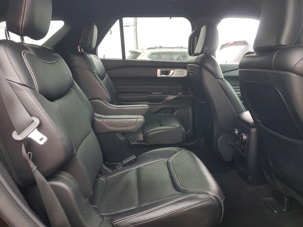 2020 FORD EXPLORER ST photo 28