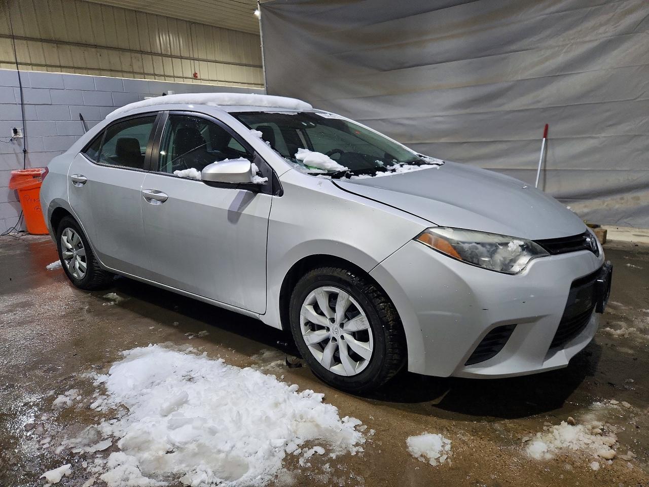 2015 TOYOTA COROLLA LE photo 7