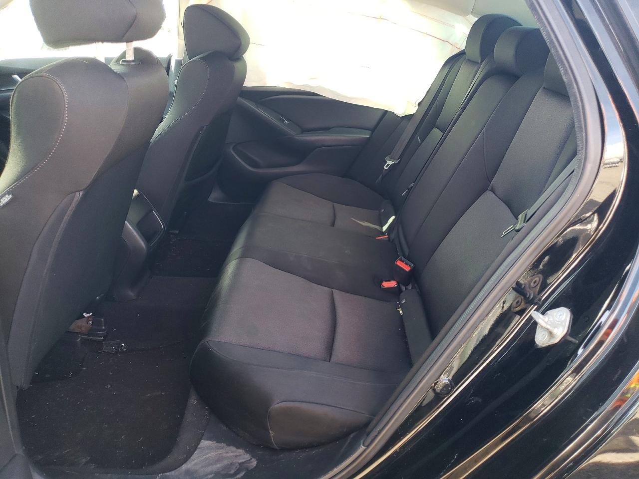 2018 HONDA ACCORD LX photo 10