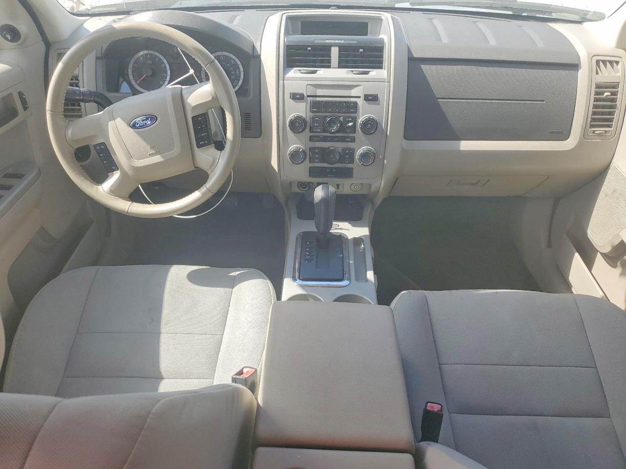 2012 FORD ESCAPE XLT photo 8