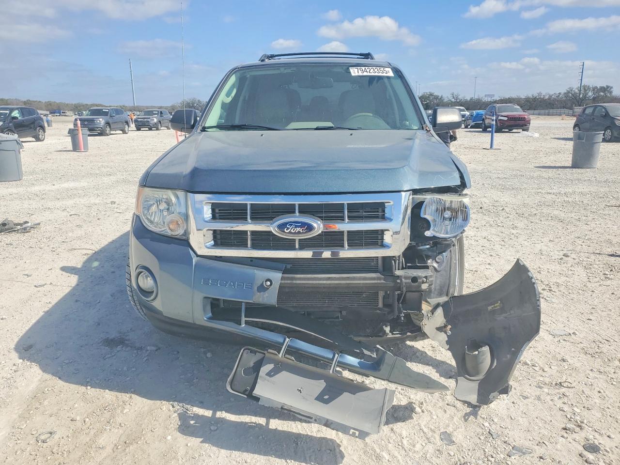 2012 FORD ESCAPE XLT photo 5